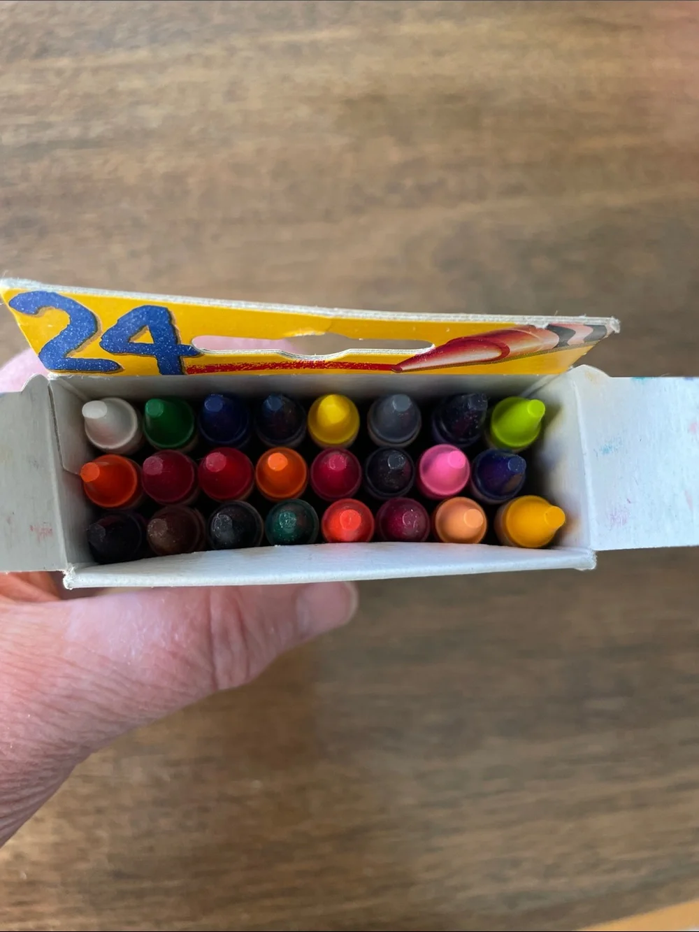 Vintage1997 Crayola Crayons Box with never use Retired Dandelion Crayon